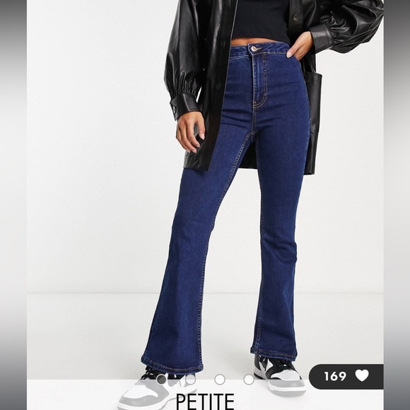 BRAND NEW Petite New Look Flare jeans (with tags) - Picture 1 of 4